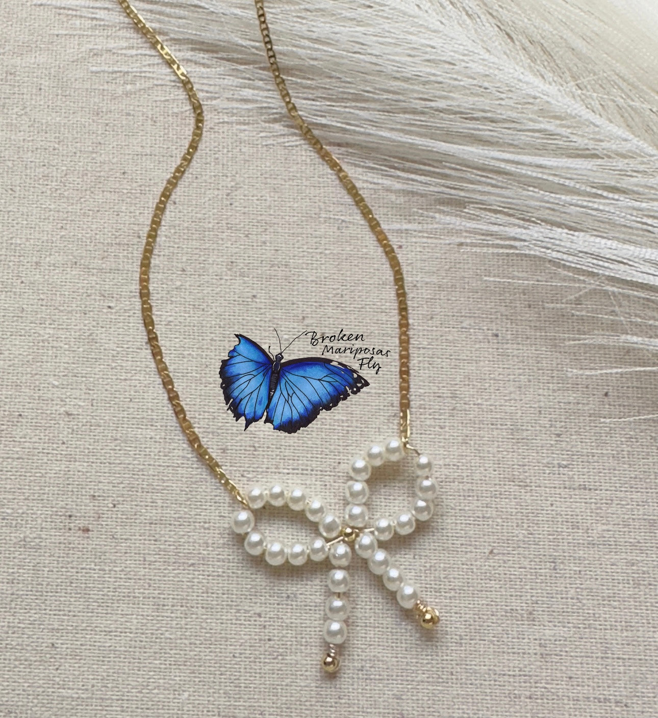 La Vie Coquette (necklace)